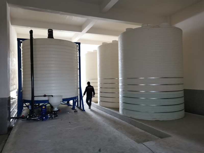 四川閬中-15噸復配設備